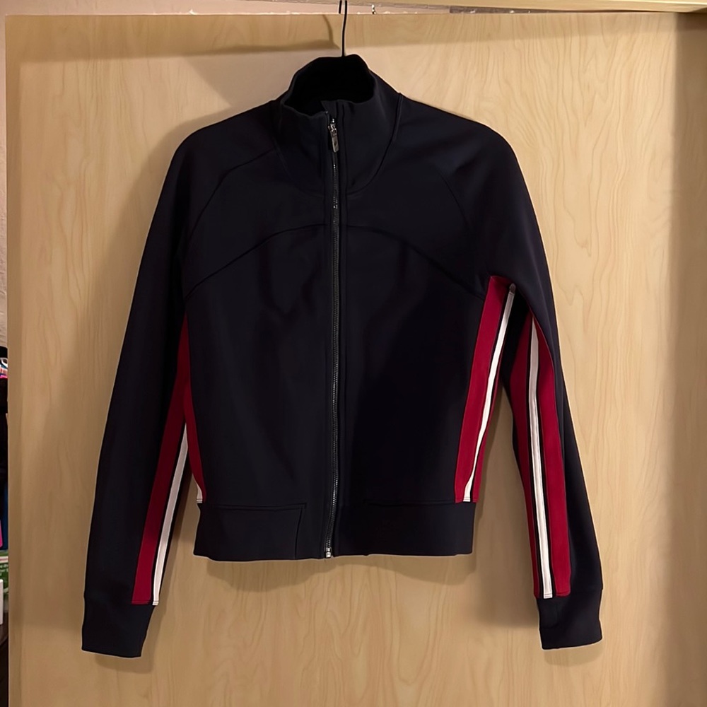 Lululemon navy full zip jacket, size 6.